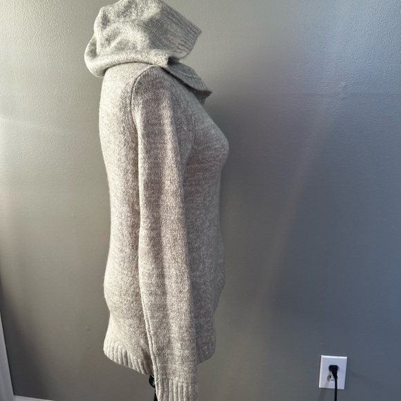 Bench women’s size S soft‎ knit cardigan sweater with front zip with hood, gray - Picture 4 of 14